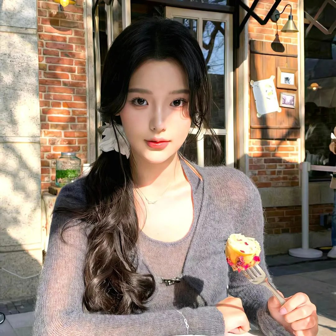 彩虹艳女